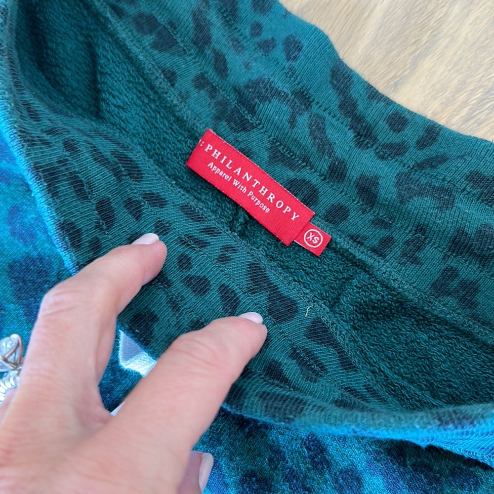 Women’s n:Philanthropy Sweatsuit - Picture 11 of 16